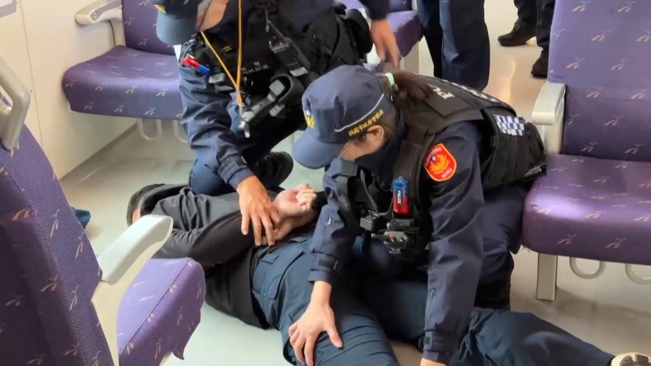 【有片】台灣燈會2/7起桃園登場 桃警辦理機捷突發事故演練 【有片】台灣燈會2/7起桃園登場 桃警辦理機捷突發事故演練