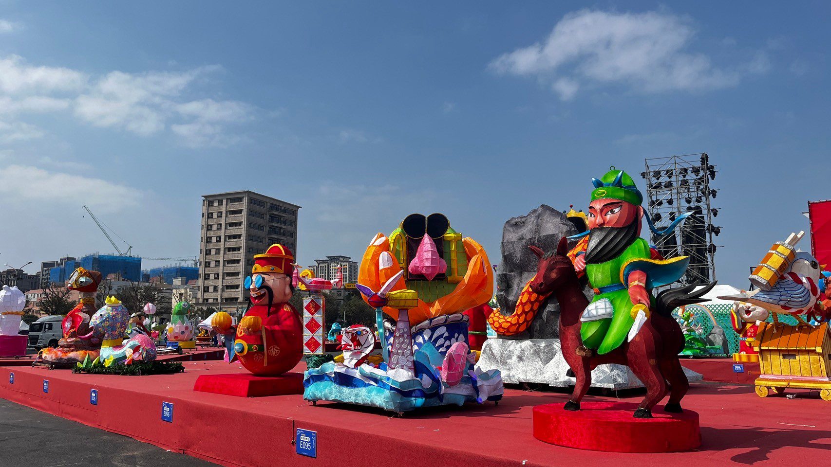 全國花燈競賽登場 289件作品爭豔台灣燈會 全國花燈競賽登場 289件作品爭豔台灣燈會