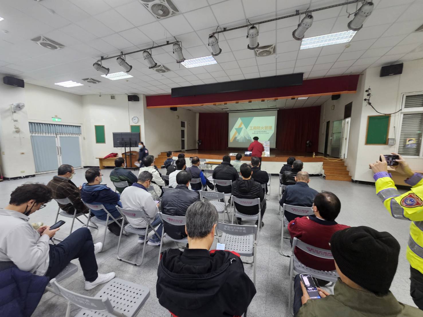 桃消內壢分隊舉辦講習 強化中壢工業區防災應變 桃消內壢分隊舉辦講習 強化中壢工業區防災應變