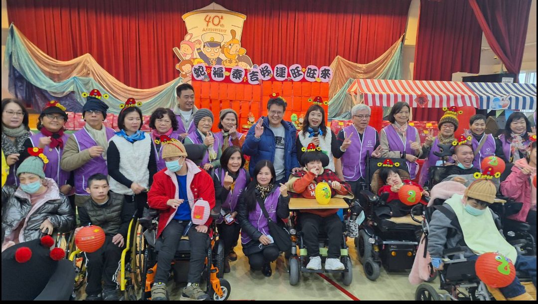 陪伴身障院生慶元宵!八里教養院志工自製燈籠DIY、溫馨餵甜湯 陪伴身障院生慶元宵!八里教養院志工自製燈籠DIY、溫馨餵甜湯