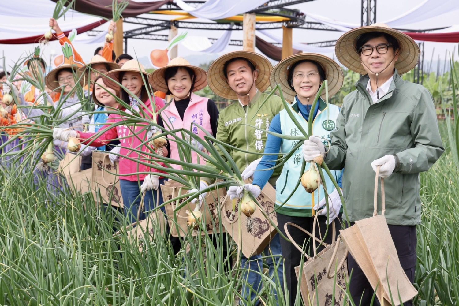 林園洋蔥節登場|陳其邁親製洋蔥魚丸推廣在地特產 林園洋蔥節登場|陳其邁親製洋蔥魚丸推廣在地特產