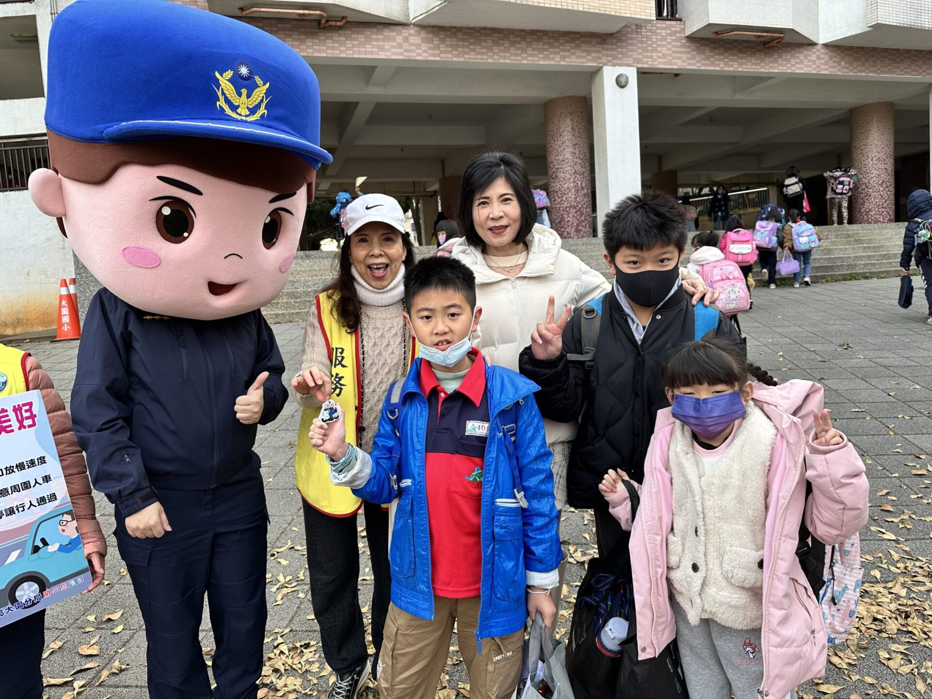 開學收心了!大園警執行護童專案 讓孩子安心上課 開學收心了!大園警執行護童專案 讓孩子安心上課