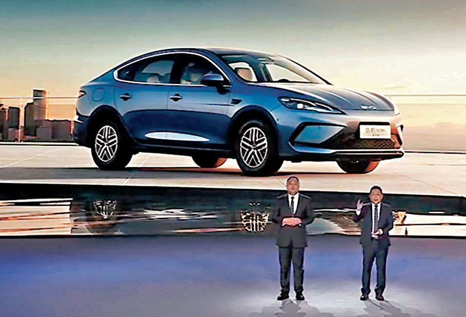 比亞迪推出「低價」智慧駕駛融合AI技術 恐掀新一輪電車價格戰 比亞迪推出「低價」智慧駕駛融合AI技術 恐掀新一輪電車價格戰