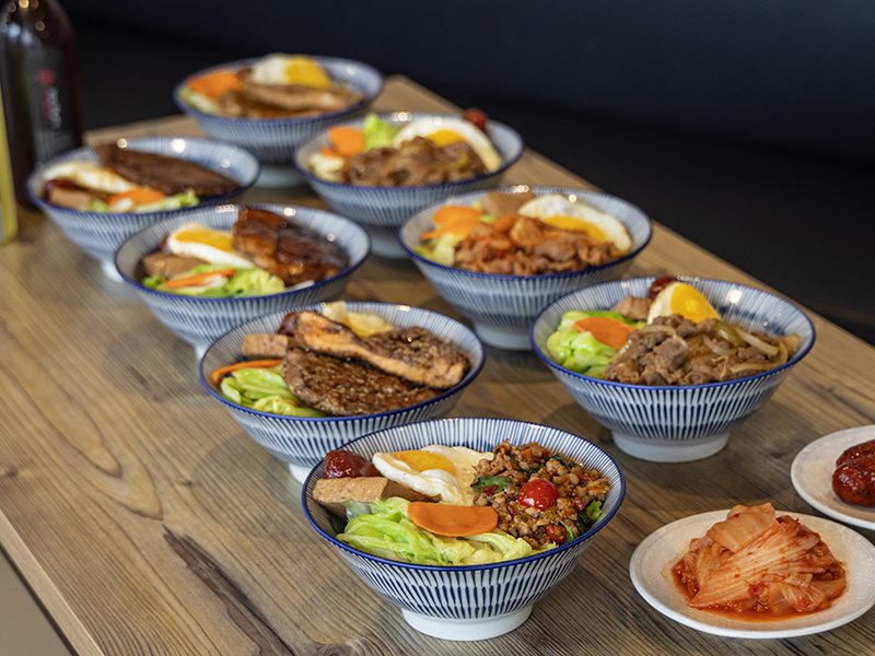 大雅小資族這邊請!現煎料理風味絕佳 鐵板燒與丼飯完美碰撞! 大雅小資族這邊請!現煎料理風味絕佳 鐵板燒與丼飯完美碰撞!