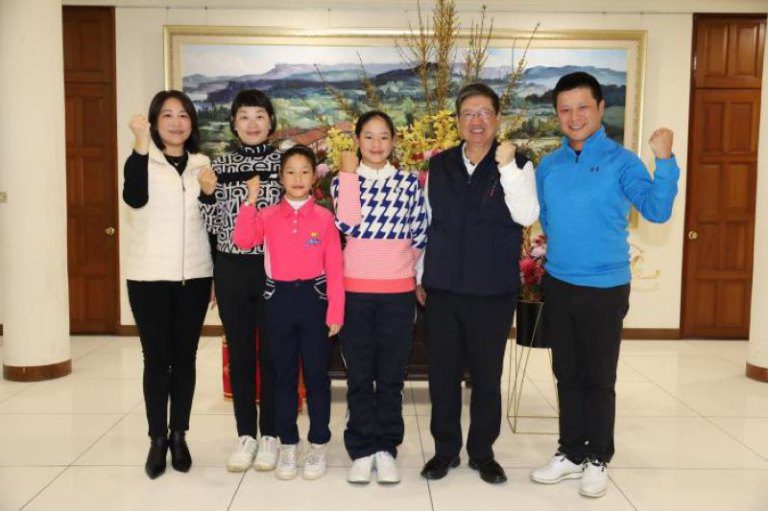 高球小將劉依依 征戰海內外屢獲佳績 高球小將劉依依 征戰海內外屢獲佳績