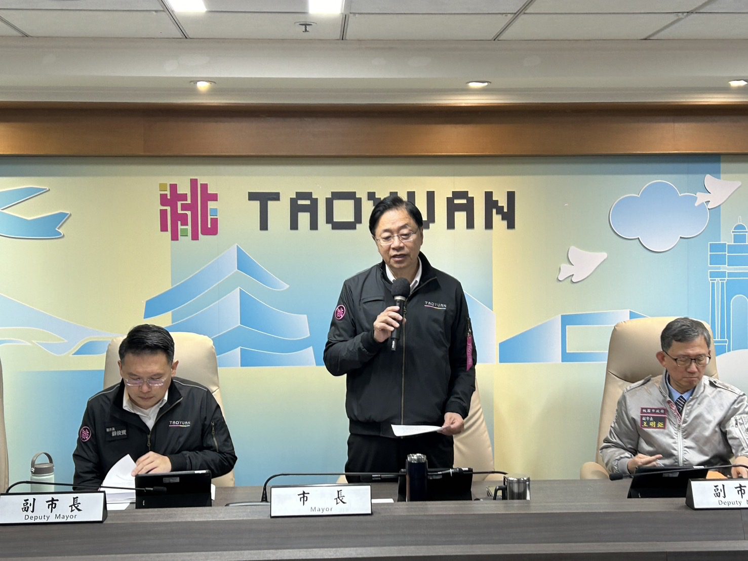 桃市府「戀愛助攻隊」促成86對佳偶 張善政市長多元施政協助市民邁向幸福 桃市府「戀愛助攻隊」促成86對佳偶 張善政市長多元施政協助市民邁向幸福