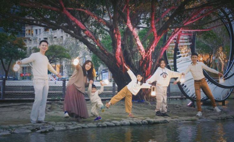 竹北光節夜晚璀璨、白日活動豐富　鄭朝方打造草地講座、DIY工作坊報名開跑