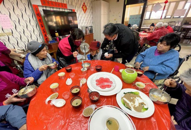 善心企業寒冬送暖 新竹榮家住民喜迎元宵饗宴 善心企業寒冬送暖 新竹榮家住民喜迎元宵饗宴