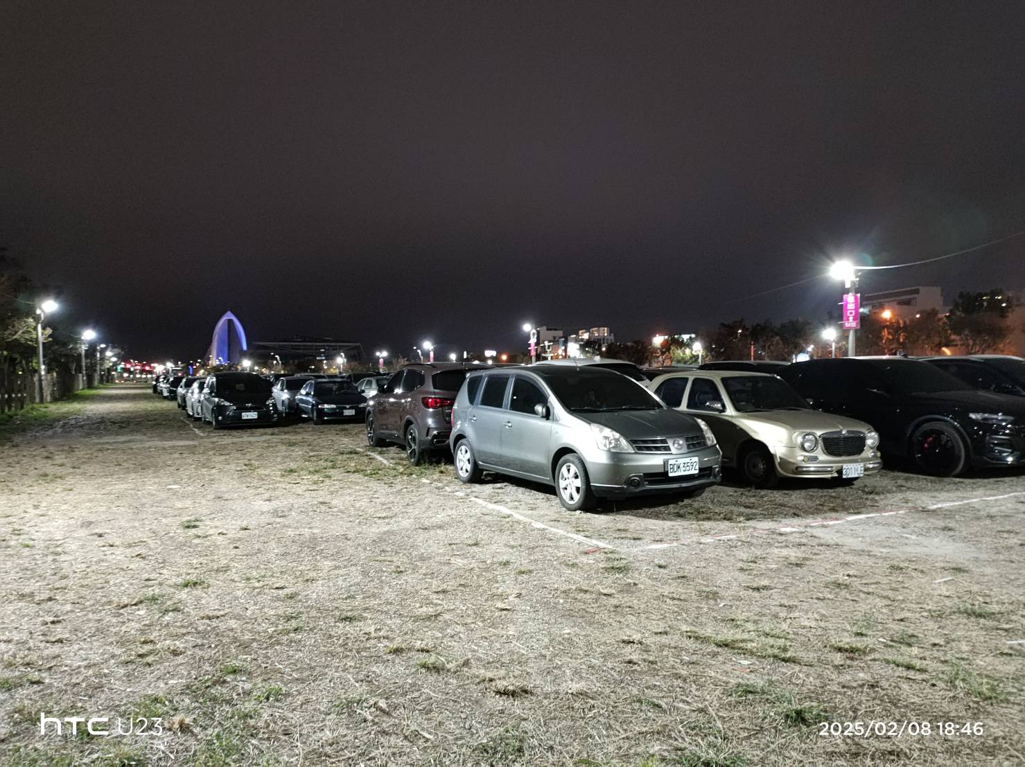 下載「台中交通網」APP 元宵燈會交通資訊一把抓 下載「台中交通網」APP 元宵燈會交通資訊一把抓