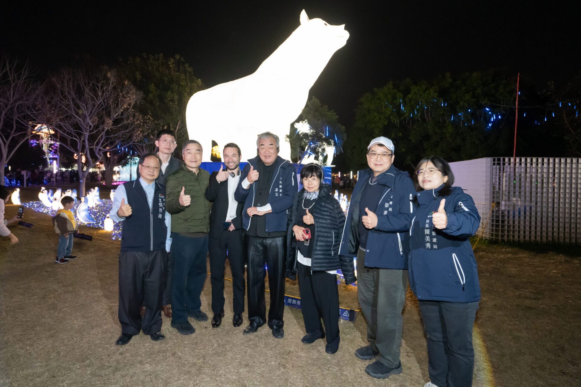 建築大師隈研吾讚中台灣元宵燈會有創意 黃副市長陪同感受女媧魅力與純正地方味 建築大師隈研吾讚中台灣元宵燈會有創意 黃副市長陪同感受女媧魅力與純正地方味