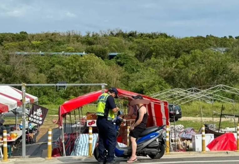 未戴安全帽致死率高8倍 屏警加強取締防範事故 未戴安全帽致死率高8倍 屏警加強取締防範事故