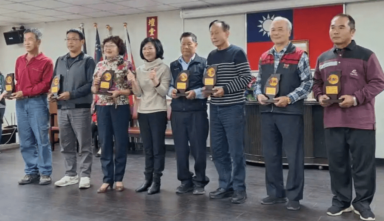 花壇鄉農會慶祝農民節 表揚38位對農業有功農民 花壇鄉農會慶祝農民節 表揚38位對農業有功農民