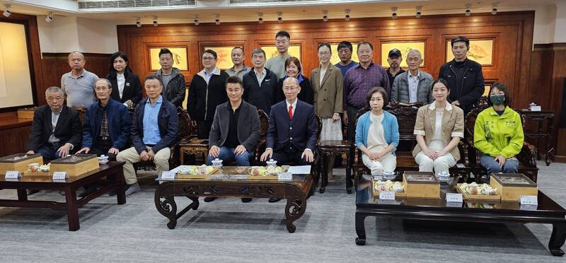 媽祖聯合會台灣總會發表「乾坤開運大法:四大神獸鎏金瓷茶具典藏聖物」 深受社會、宗教界矚目 媽祖聯合會台灣總會發表「乾坤開運大法:四大神獸鎏金瓷茶具典藏聖物」 深受社會、宗教界矚目