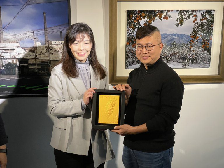 第二屆新竹逗席攝影節登場 高虹安觀展讚嘆「滿漢全席」 第二屆新竹逗席攝影節登場 高虹安觀展讚嘆「滿漢全席」