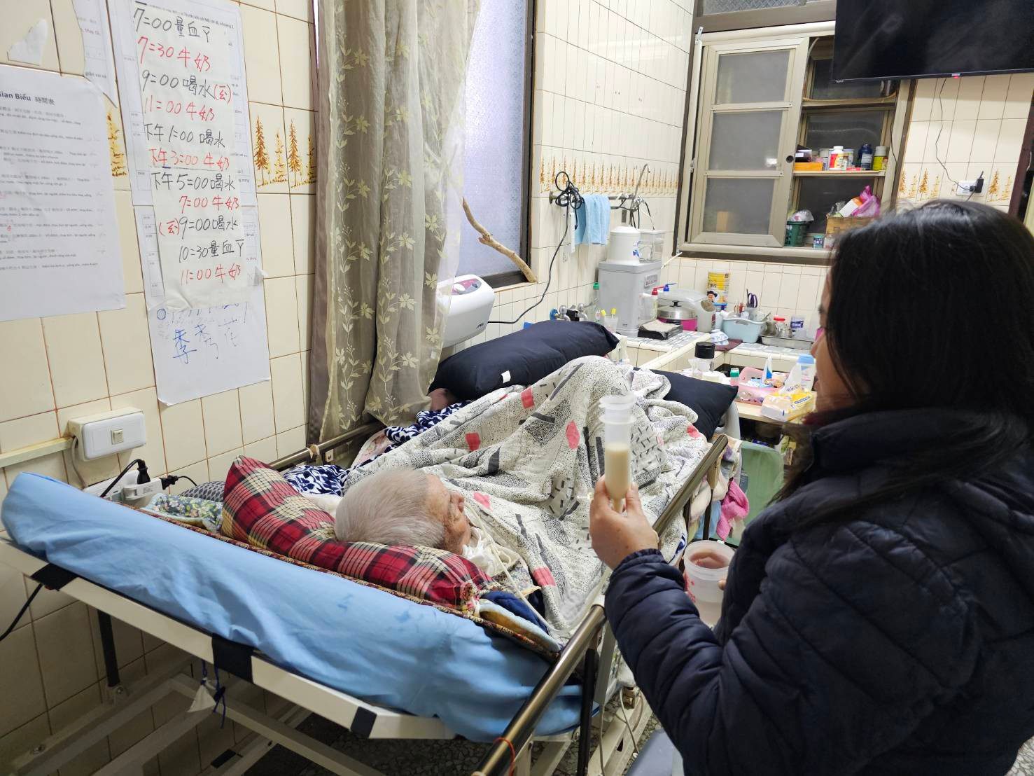 桃園市衛生局提醒您 聘僱外籍看護工家庭可以使用長照服務 桃園市衛生局提醒您 聘僱外籍看護工家庭可以使用長照服務