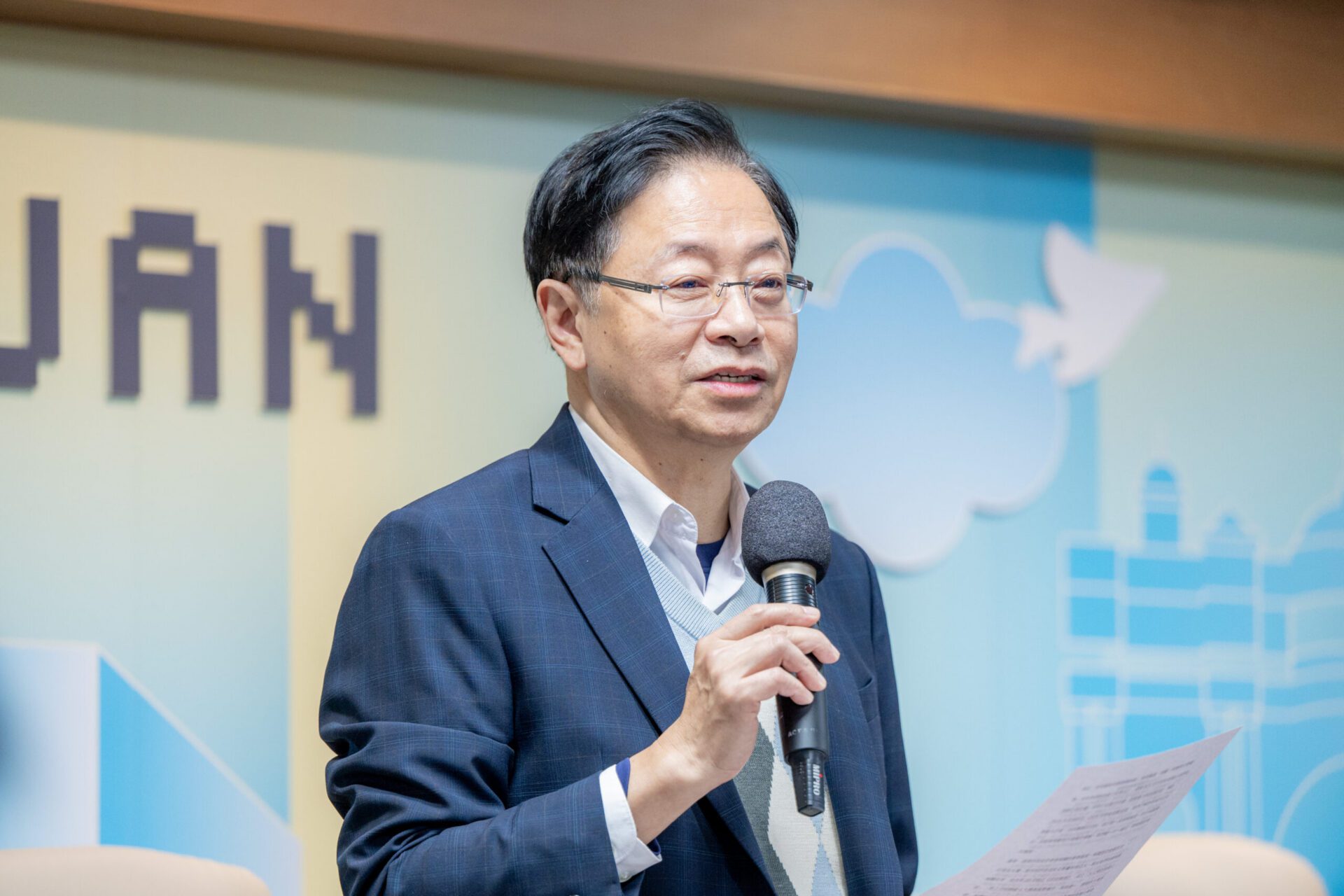 台灣燈會環境整潔獲好評 張善政肯定清潔人員辛勞 台灣燈會環境整潔獲好評 張善政肯定清潔人員辛勞