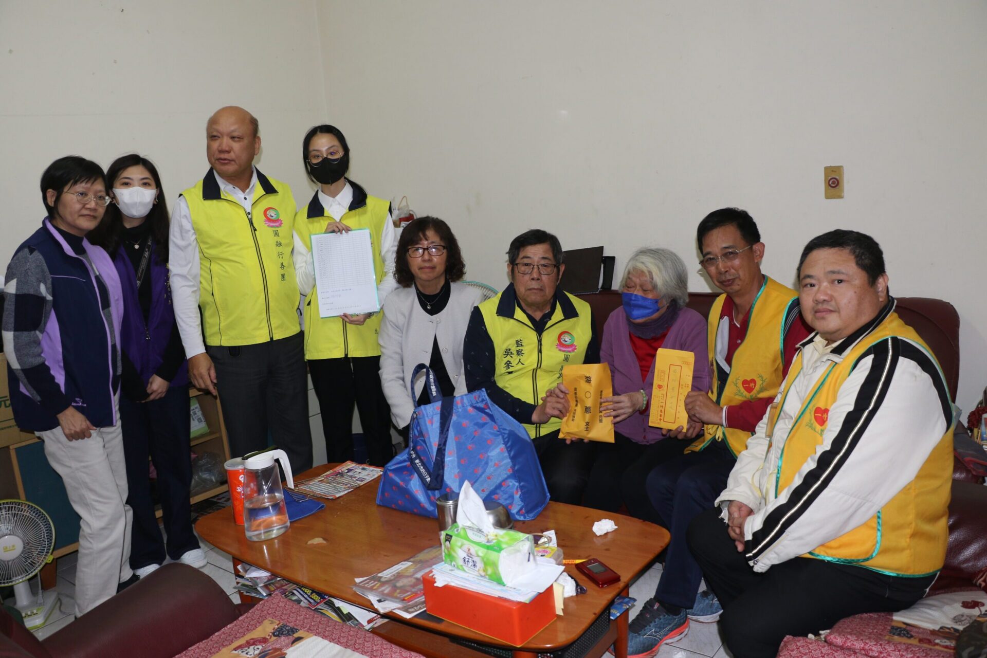 體弱老婦照顧生病兒子生活陷困 圓融行善團等救援33萬元 體弱老婦照顧生病兒子生活陷困 圓融行善團等救援33萬元