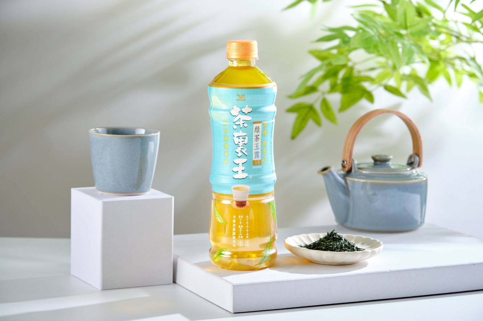 消費者敲碗已久,茶裏王推出重磅新品─無糖無香料的綠茶玉露入り,3/19開賣! 消費者敲碗已久,茶裏王推出重磅新品─無糖無香料的綠茶玉露入り,3/19開賣!