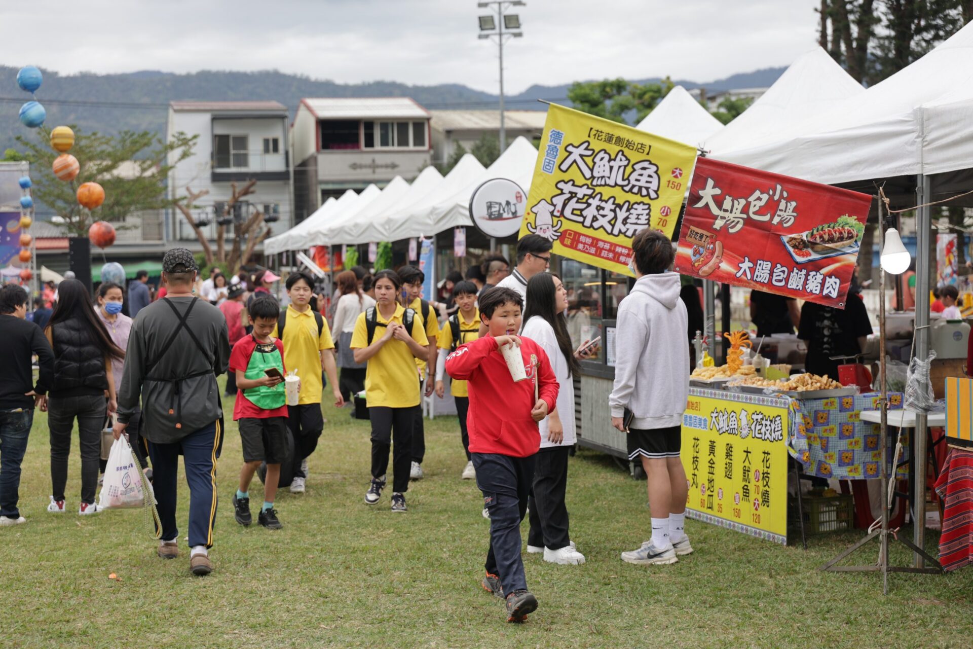 「七星連珠 Hualien Starry Night」圓滿落幕 青創市集、天文導覽點亮玉里夜晚 「七星連珠 Hualien Starry Night」圓滿落幕 青創市集、天文導覽點亮玉里夜晚