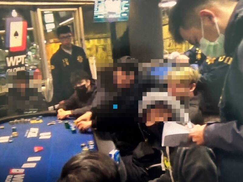 台南「牌競協會」掛羊頭賣狗肉 警方破獲賭博案撲克競賽 將制定自治條例遏止歪風 台南「牌競協會」掛羊頭賣狗肉 警方破獲賭博案撲克競賽 將制定自治條例遏止歪風