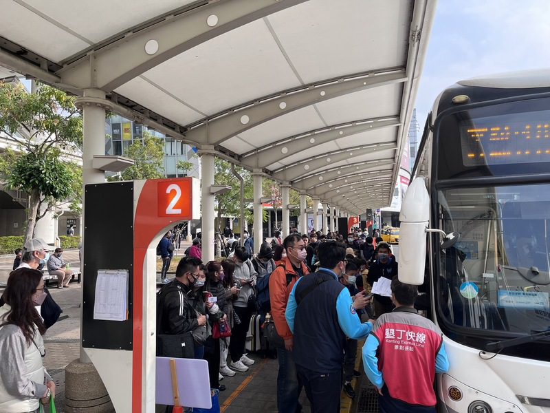 返家搭客運不疲勞 再享票價優惠只到今天 返家搭客運不疲勞 再享票價優惠只到今天