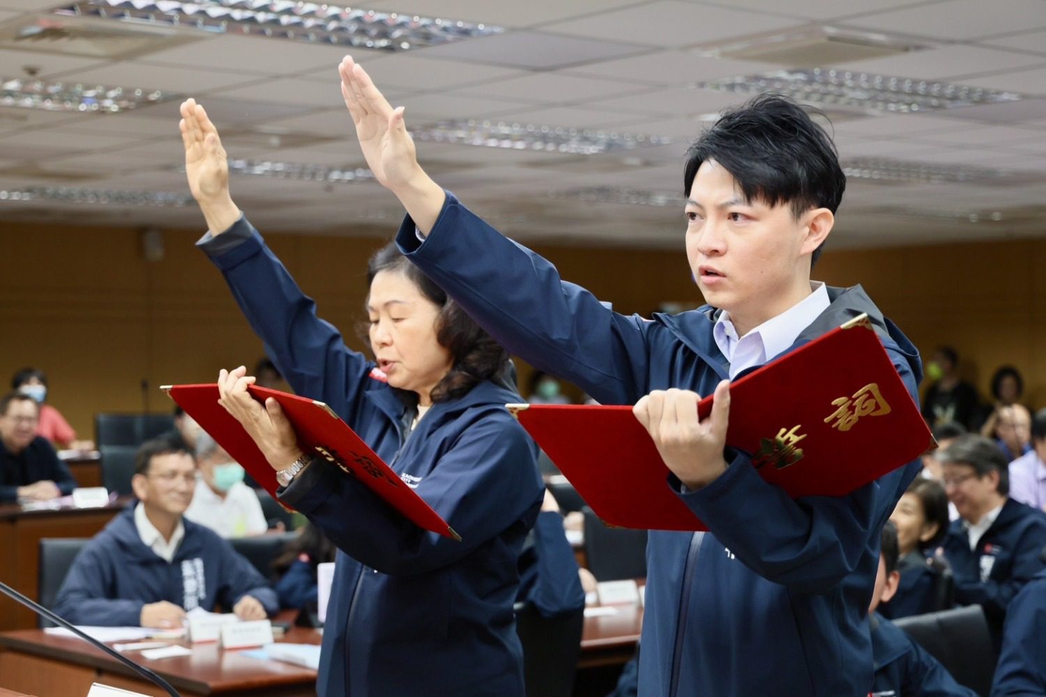 新任毒品防制局長陳盈秀及青年局長林楷軒宣誓就職 新任毒品防制局長陳盈秀及青年局長林楷軒宣誓就職