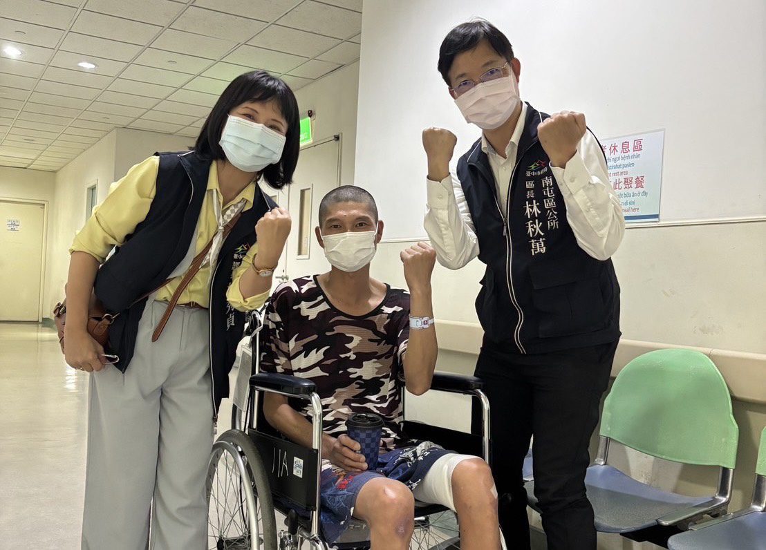 中市府關懷新光三越傷者不間斷 陪伴傷者及家屬度難關 中市府關懷新光三越傷者不間斷 陪伴傷者及家屬度難關