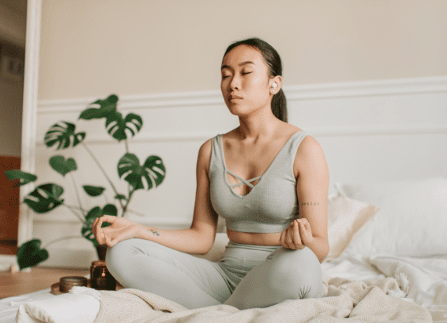 春雷響驚蟄到!黑天鵝滿天飛 命理師:黑曜石、藍虎眼石、青金石助穩定磁場 春雷響驚蟄到!黑天鵝滿天飛 命理師:黑曜石、藍虎眼石、青金石助穩定磁場