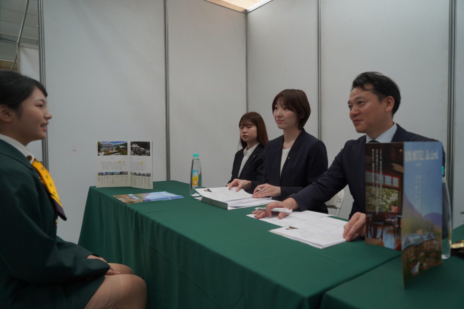 慕名高餐大餐旅創見 日本知名飯店業者跨海來港都獵才