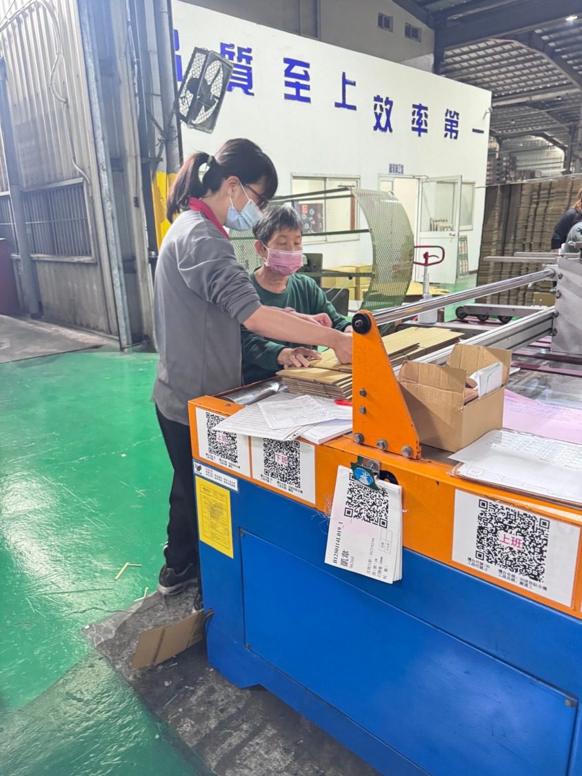 嘉義縣銀髮人才服務據點:助力中高齡者成功轉職,打造友善與包容的職場環境 嘉義縣銀髮人才服務據點:助力中高齡者成功轉職,打造友善與包容的職場環境