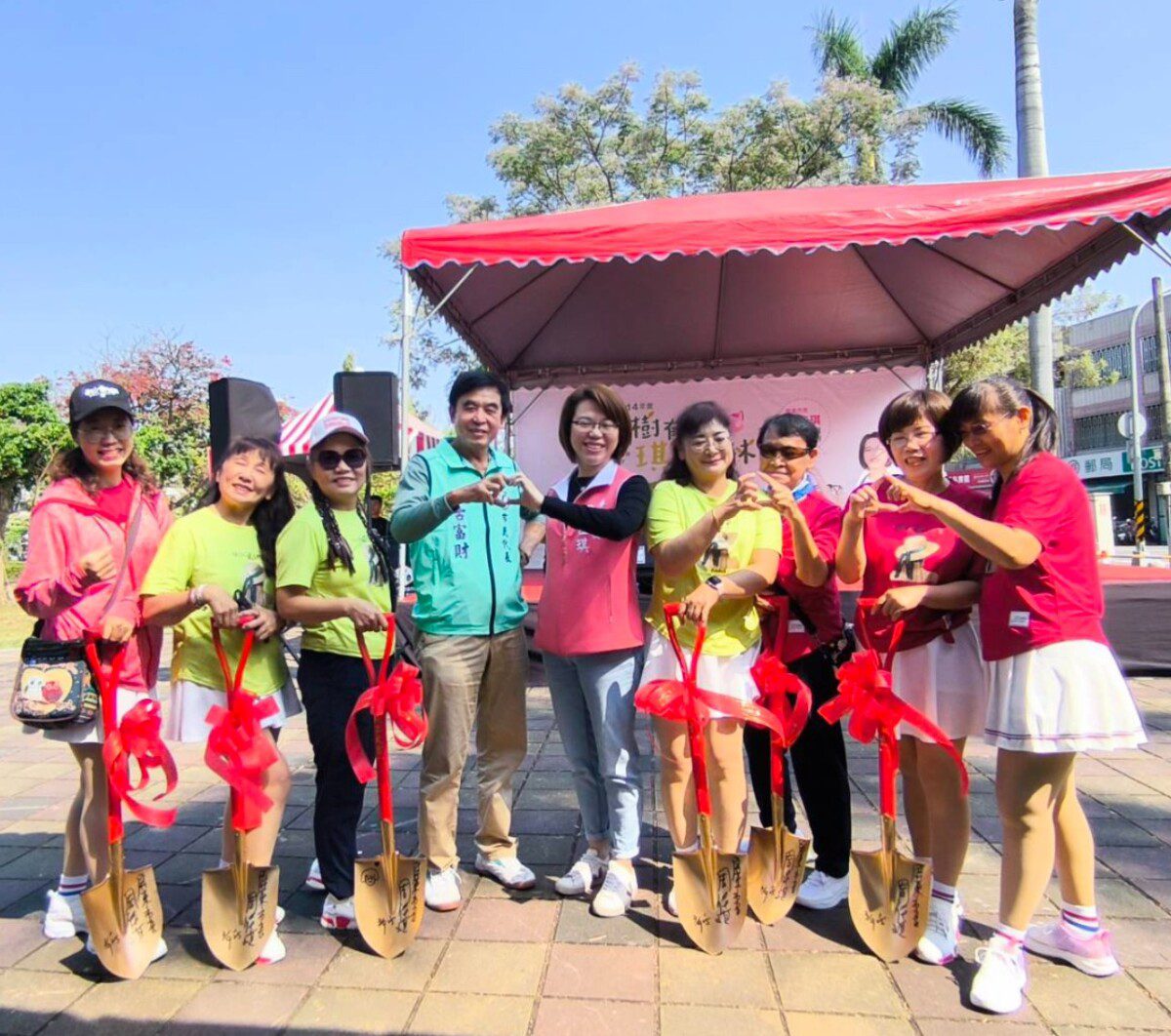 「植樹有佳 琪盼成林」千人共植花旗木！屏東市公所植樹節響應環保行動