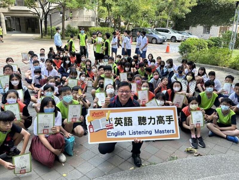 臺南學校齊心打造英語口說新風貌! 讓孩子敢開口、能開口、樂於開口 臺南學校齊心打造英語口說新風貌! 讓孩子敢開口、能開口、樂於開口