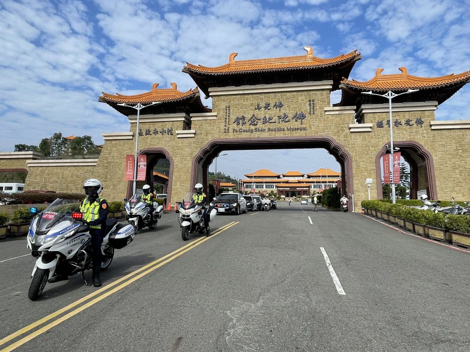 2025環台賽引爆高雄!佛陀紀念館、美濃雙站點 交管總動員 2025環台賽引爆高雄!佛陀紀念館、美濃雙站點 交管總動員