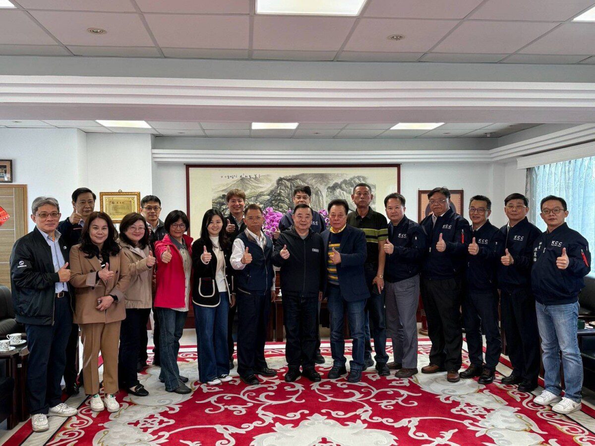 桃園市議會邱奕勝議長赴金門縣議會 交流城市發展並參訪老街