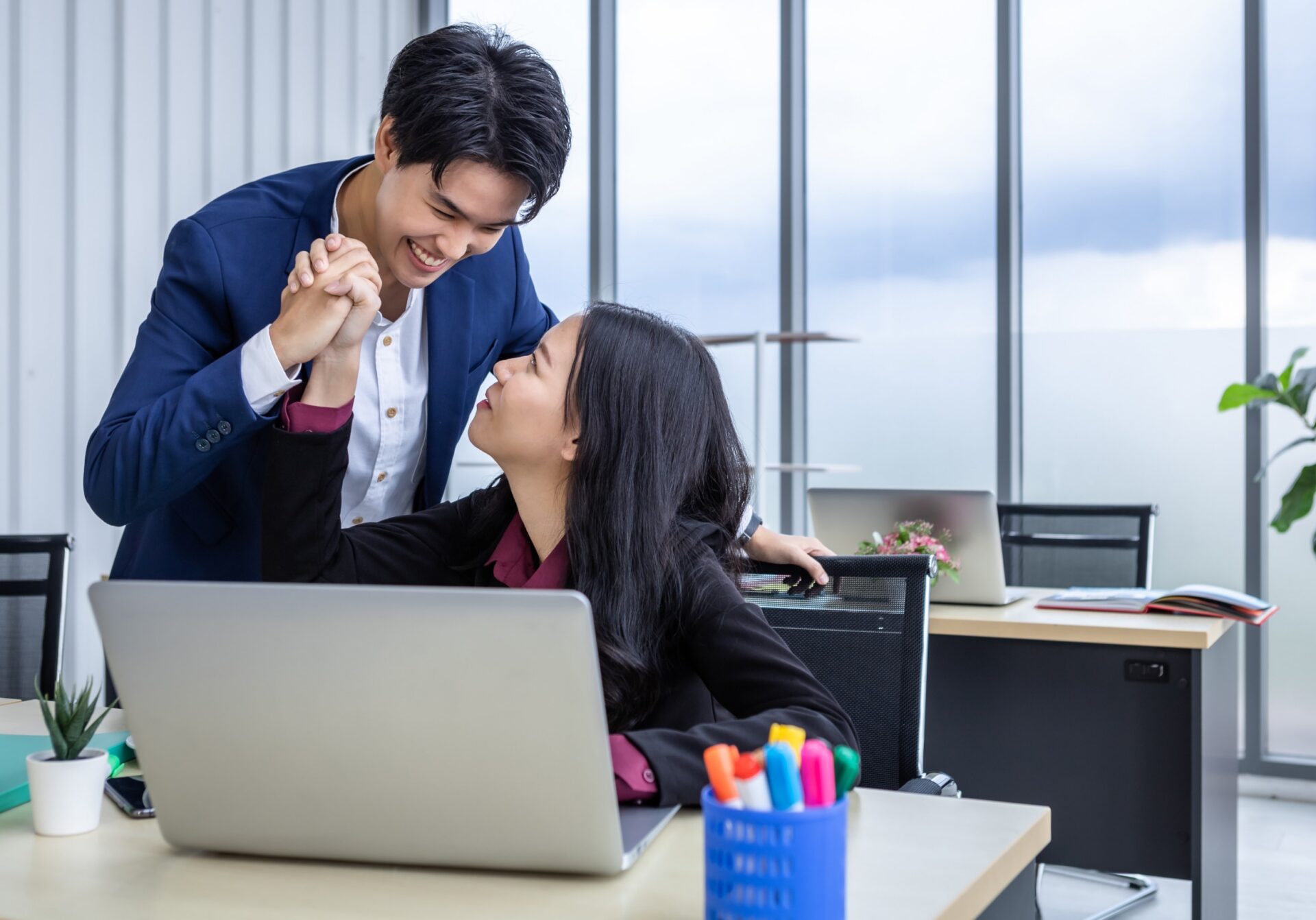 同事來訴苦可以怎麼引導?4個談話訣竅製造雙贏局面 同事來訴苦可以怎麼引導?4個談話訣竅製造雙贏局面