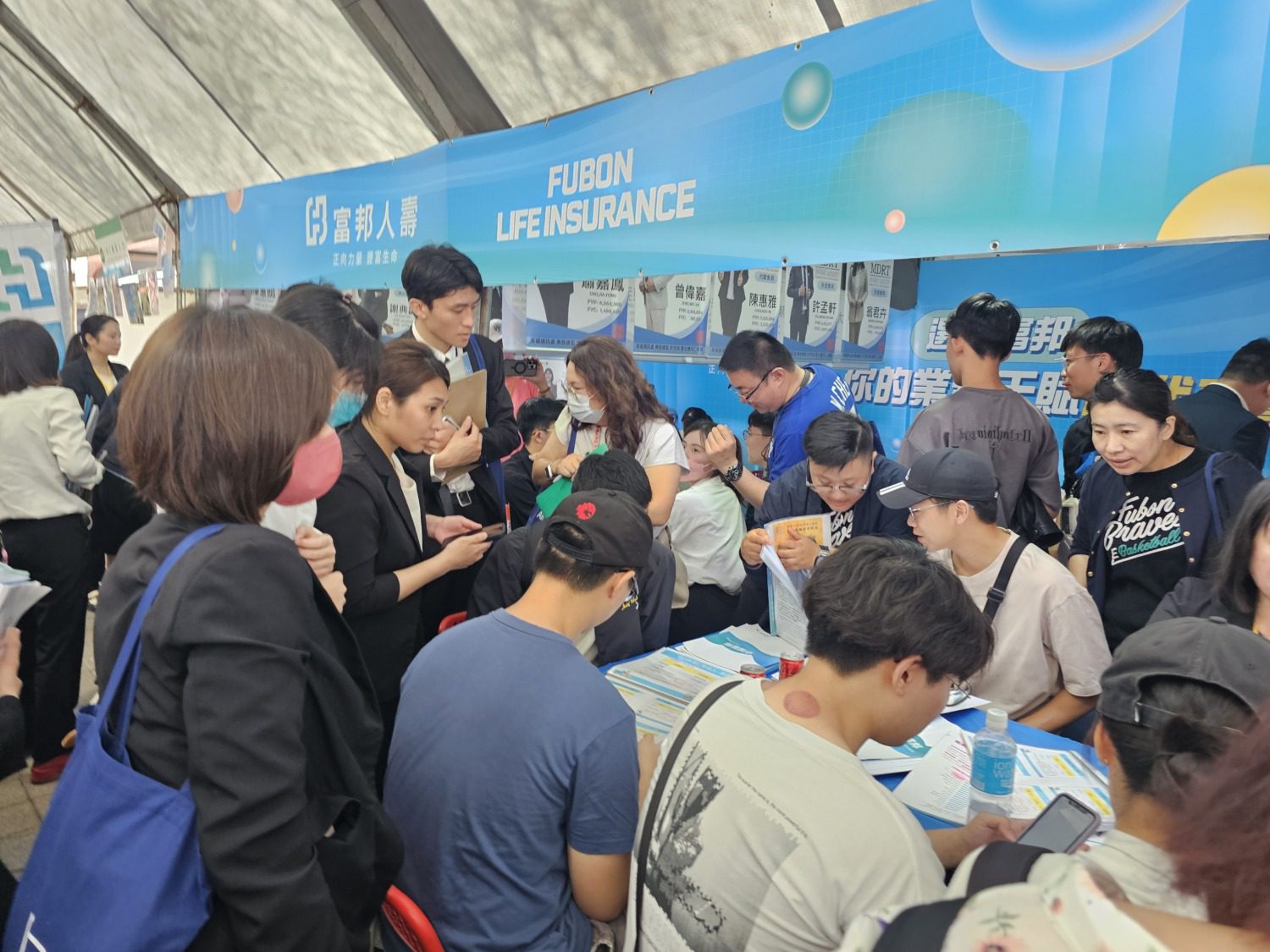 中山大學就博會年薪上看220萬 半導體及跨域金融人才搶手