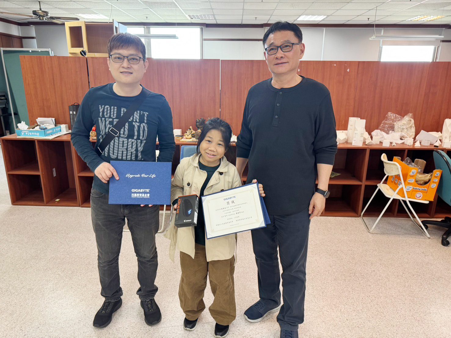 義守大學「機器蟻」獲設計大賽創新科技佳作獎 未來可擔任災害搜查新先鋒 義守大學「機器蟻」獲設計大賽創新科技佳作獎 未來可擔任災害搜查新先鋒