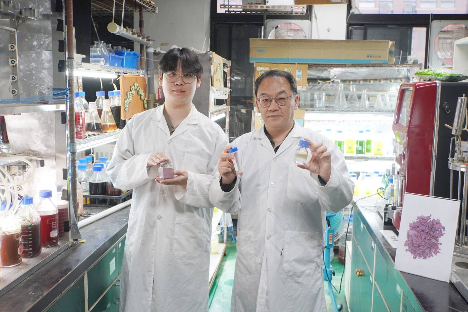 師徒領航永續未來　大葉大學藥保系郁蓁研究大花紫薇美粧潛力