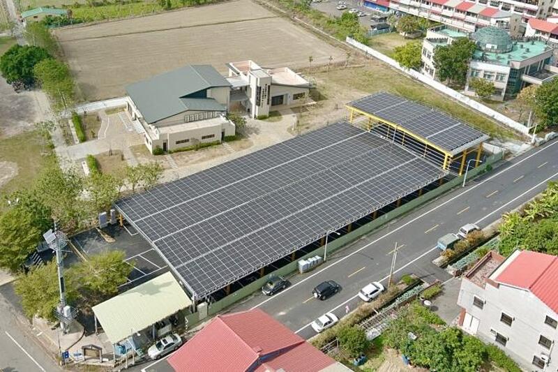 臺南東山區東山路外光電停車場正式啟用  政府不用出錢