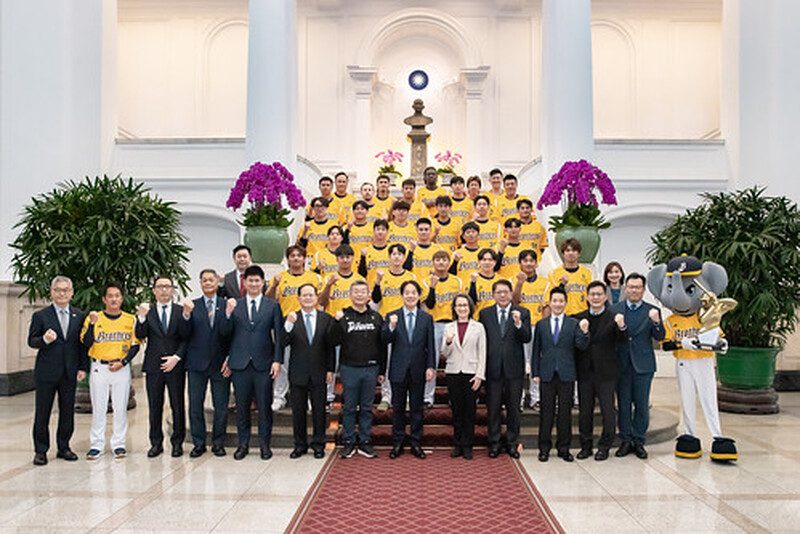 總統接見2024年職棒總冠軍　細數球員優異表現　盼推廣全民運動　壯大運動產業