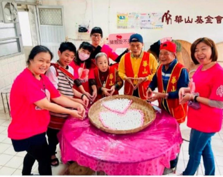 華山新豐站18週年感恩茶會 豐農榖粒飯糰手作趣 華山新豐站18週年感恩茶會 豐農榖粒飯糰手作趣