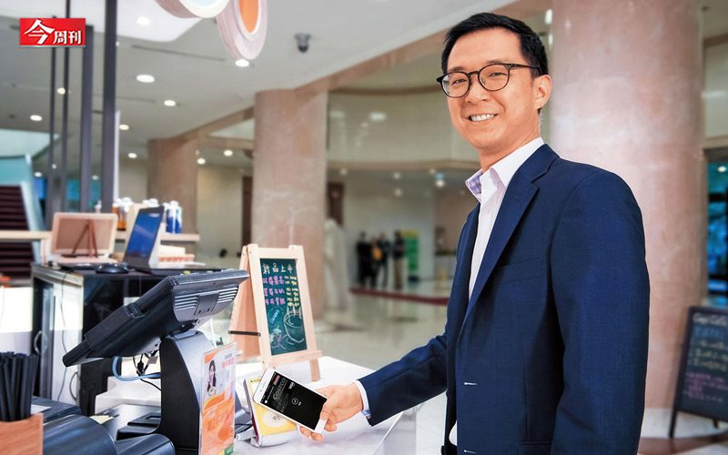 國泰大王子蔡宗翰親自領軍,AI助攻百萬級CUBE App收益增8倍、產險理賠240分鐘縮短至15分鐘 國泰大王子蔡宗翰親自領軍,AI助攻百萬級CUBE App收益增8倍、產險理賠240分鐘縮短至15分鐘