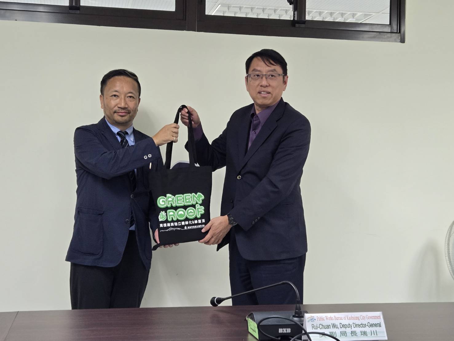 日本東京首都高速道路株式會社  參訪高市府工務局數位孿生智慧管理 日本東京首都高速道路株式會社  參訪高市府工務局數位孿生智慧管理