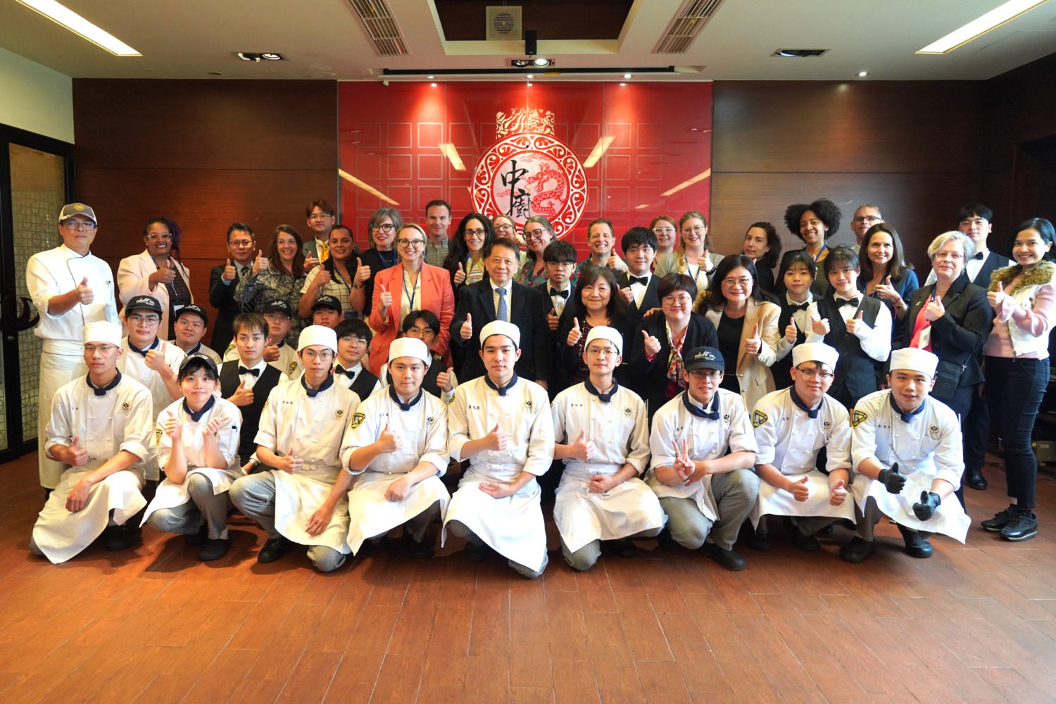 美國16所知名大學國際教育主管參訪高餐大 交流廚藝教育 留下深刻印象 美國16所知名大學國際教育主管參訪高餐大 交流廚藝教育 留下深刻印象