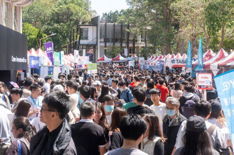 竹市第二場校園就業博覽會清大登場 多達2萬個職缺及實習機會媒合多元就業 竹市第二場校園就業博覽會清大登場 多達2萬個職缺及實習機會媒合多元就業