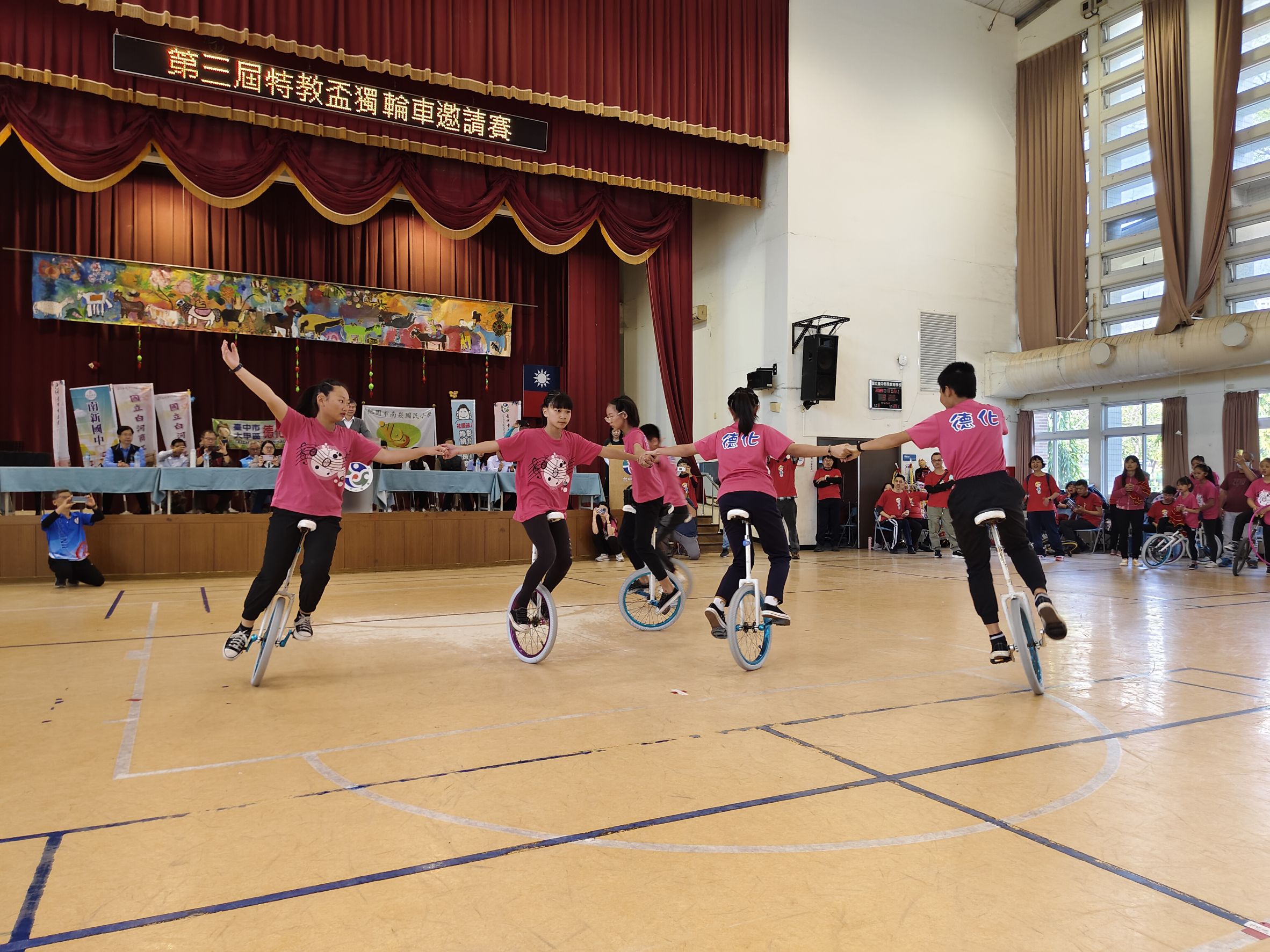 台中特教盃獨輪車邀請賽開跑 特教生與一般生同場競技 台中特教盃獨輪車邀請賽開跑 特教生與一般生同場競技