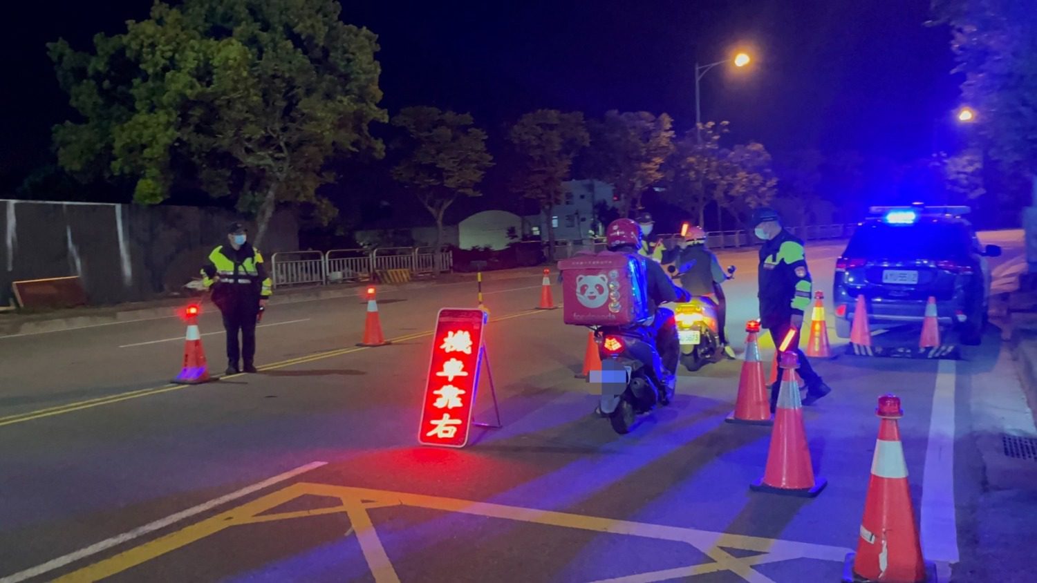 豐原警嚴查酒駕及改裝排氣管 改善道安不遺餘力 豐原警嚴查酒駕及改裝排氣管 改善道安不遺餘力