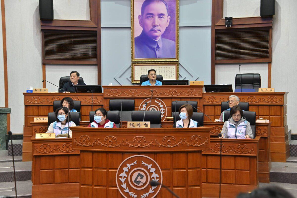 台東縣議會第20屆第13次臨時會第2日   通過主計處「113年度總預算第二預備金動支數額表編竣案」、財經處2件與建設處1件預算墊付案 台東縣議會第20屆第13次臨時會第2日   通過主計處「113年度總預算第二預備金動支數額表編竣案」、財經處2件與建設處1件預算墊付案