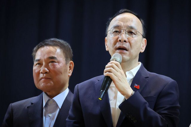 鍾東錦籲黨主席改選延期 朱立倫未正面回應 鍾東錦籲黨主席改選延期 朱立倫未正面回應