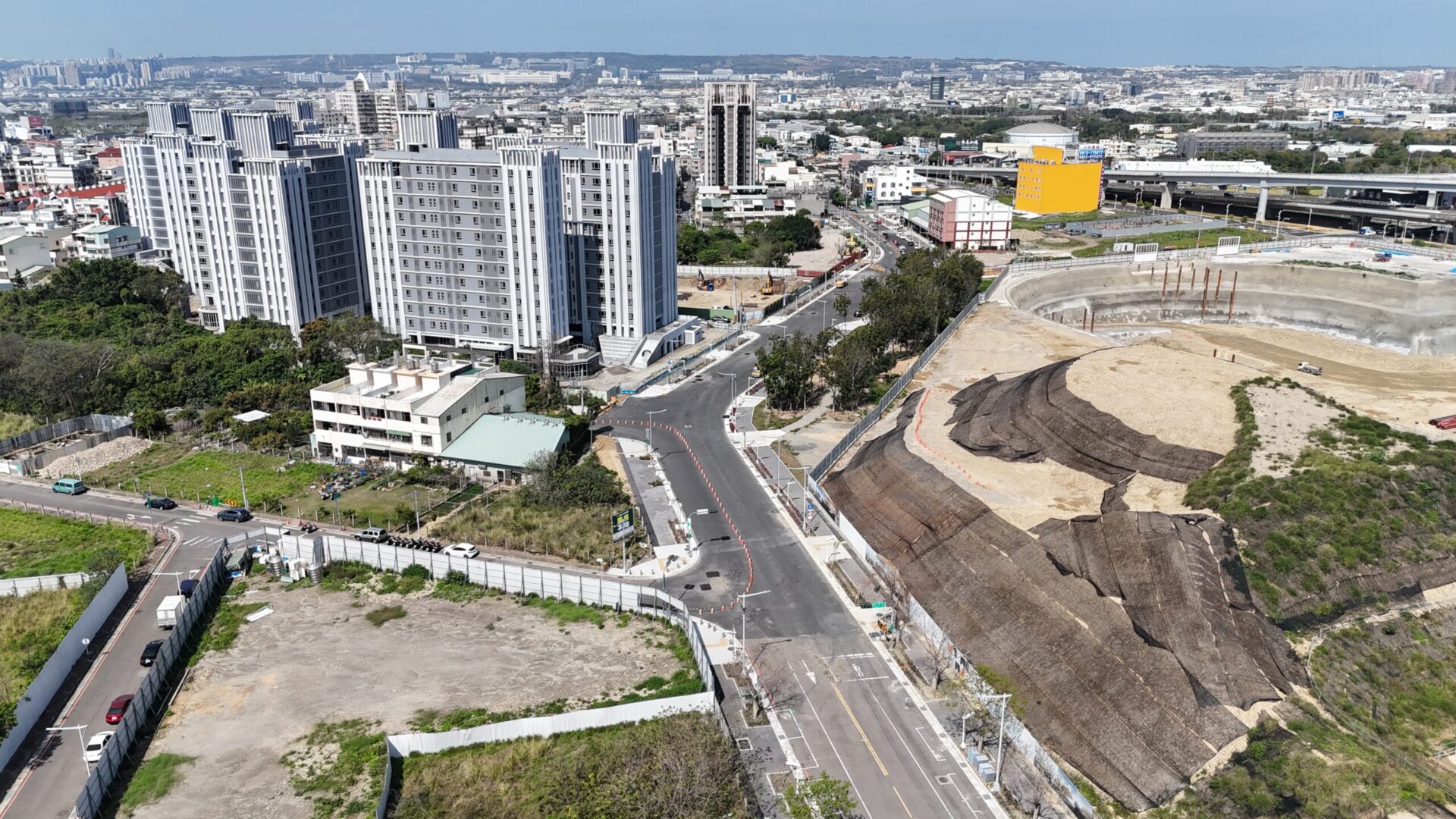 中市建設局斥資4.7億解決台中巨蛋周邊交通! 北屯崇德十九路延伸段3月底將完工 中市建設局斥資4.7億解決台中巨蛋周邊交通! 北屯崇德十九路延伸段3月底將完工